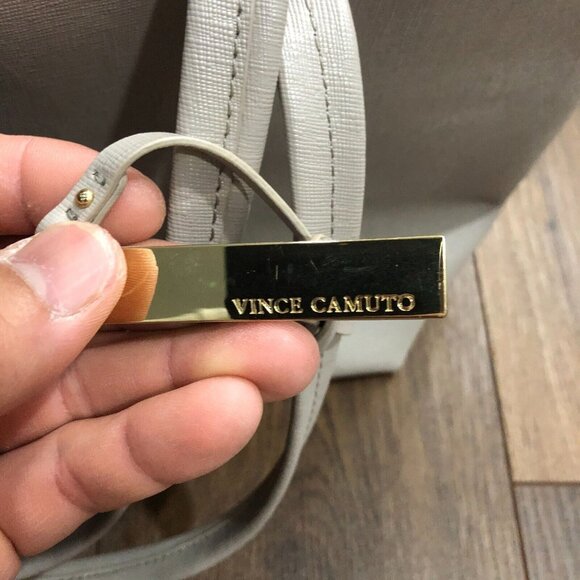 VINCE CAMUTO Leila Gray Saffiano Leather Shoulder Tote Travel Bag READ DESCRIPT. - Picture 9 of 12